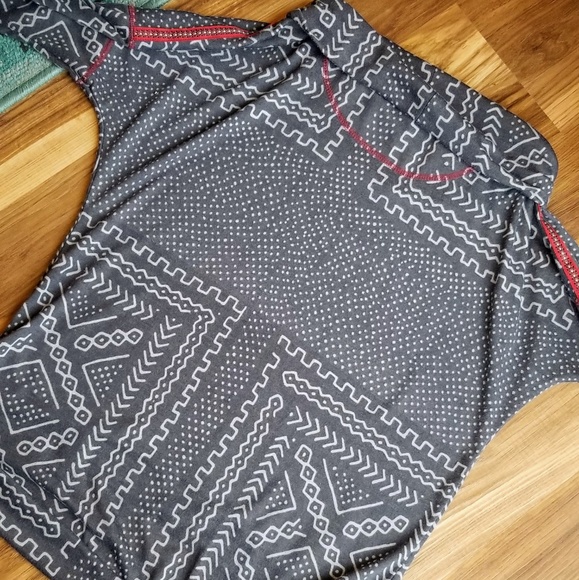 NWOT Gimmicks southwestern top from The Buckle - Picture 6 of 6